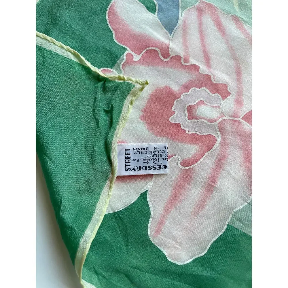 Vintage Oscar de la Renta Green and Pink Floral Silk Scarf 33" Square - Picture 3 of 6